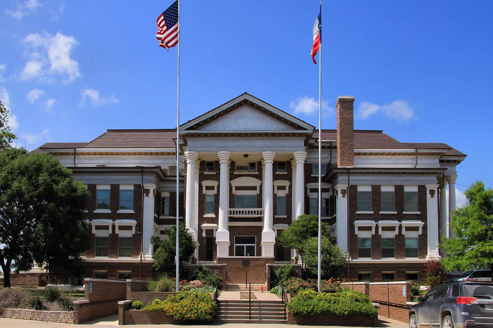 The 1913 Montague County Courthouse, a Classical Revival design by George Burnett of Waco in Montague, Texas